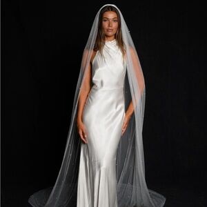 Calily Pearl Bridal Veil - Light Ivory- Cathedral Length
